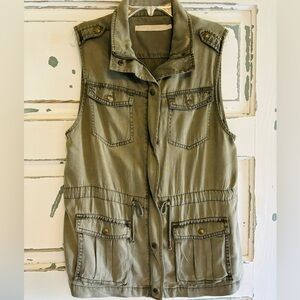 Max Jean Cargo Vest Olive Green